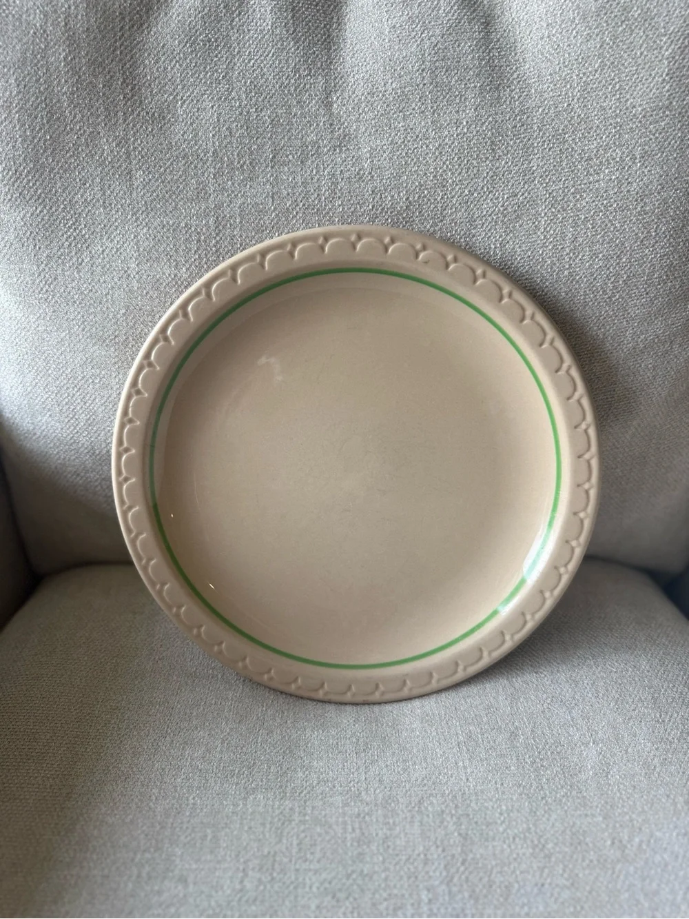Classic Cream Dinner Plate with Green Accent
